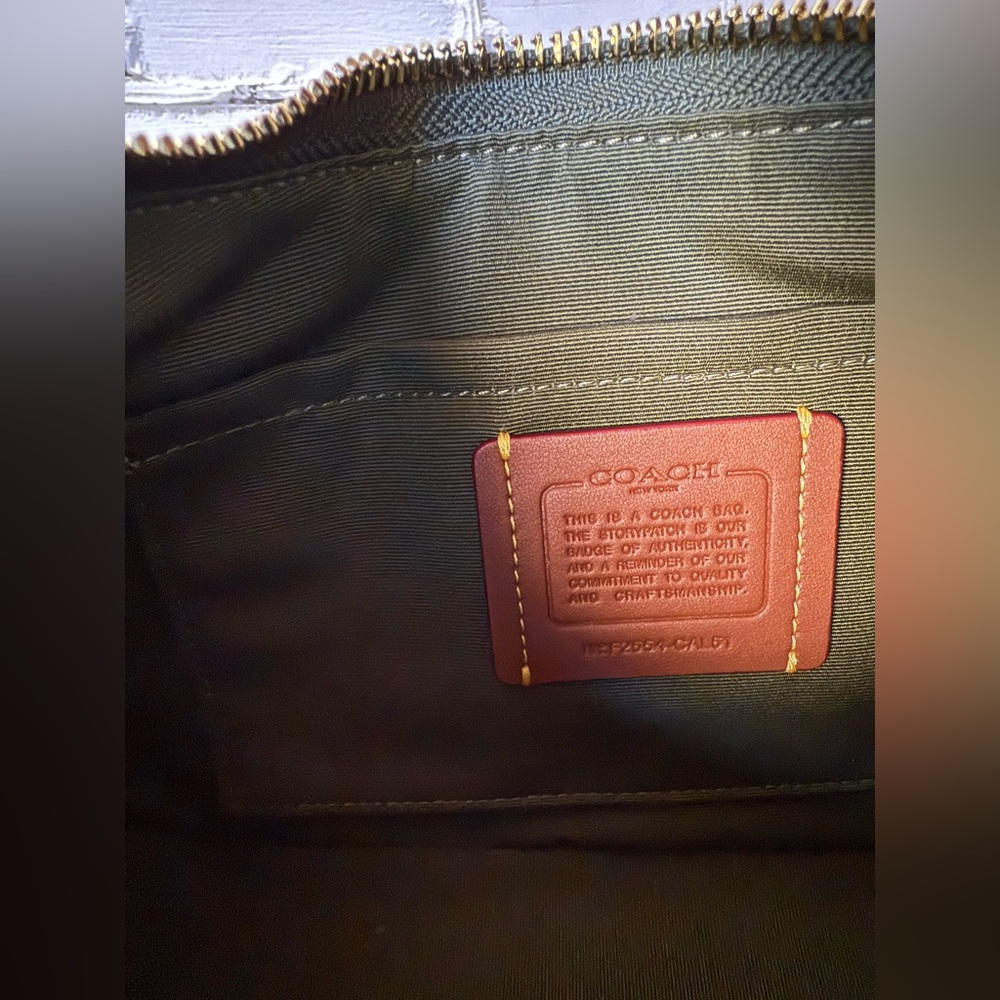 NWT Coach Teri Shoulder bag Signature olive green/Gold CAL51 - Picture 7 of 10